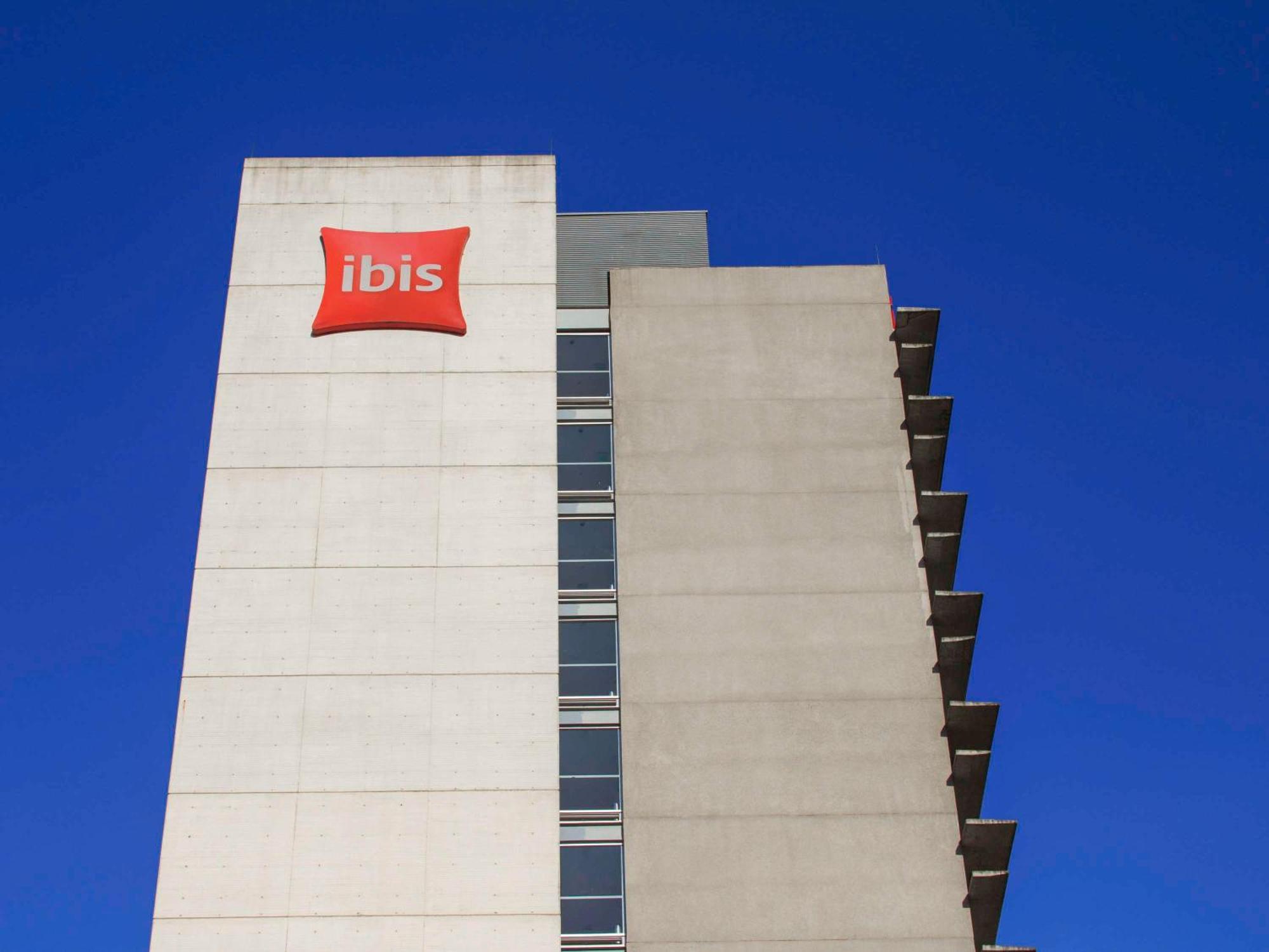 Ibis Medellin Hotel Exterior foto