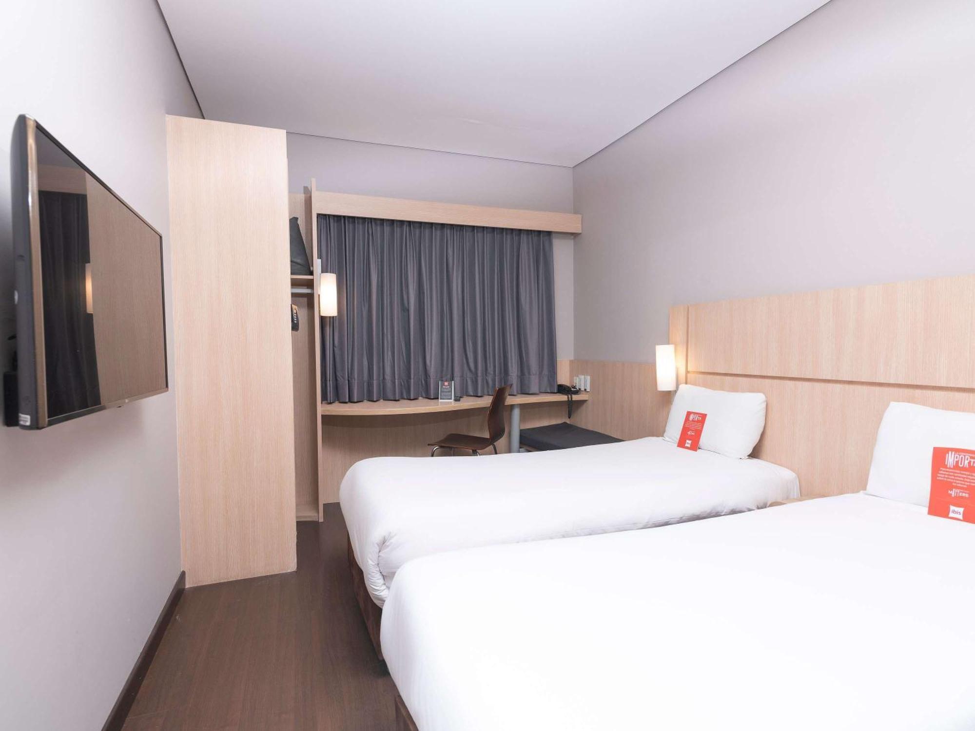 Ibis Medellin Hotel Exterior foto